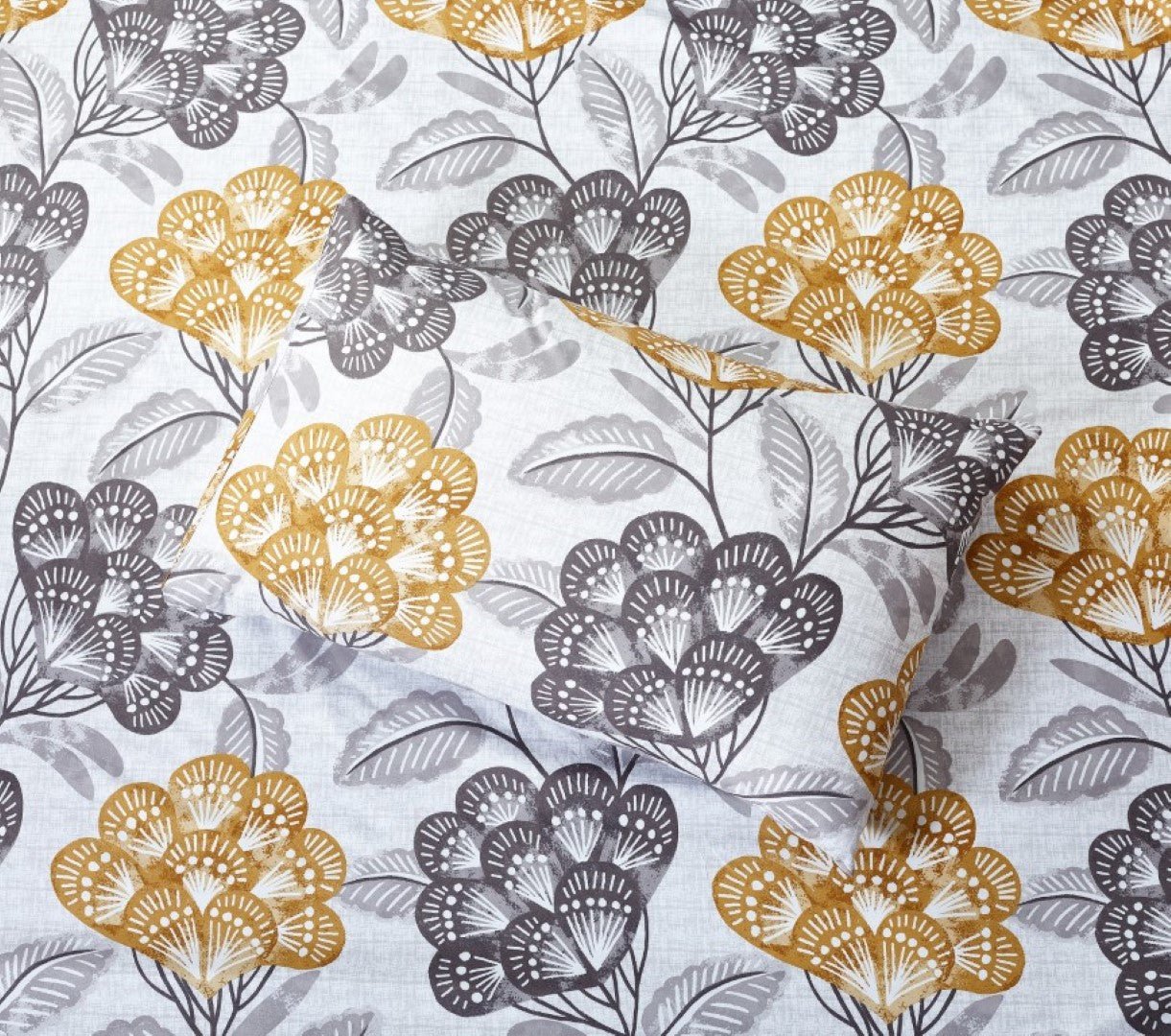 Breathable Microfibre Quilt Duvet Cover Set With Fitted Sheet - Image 21