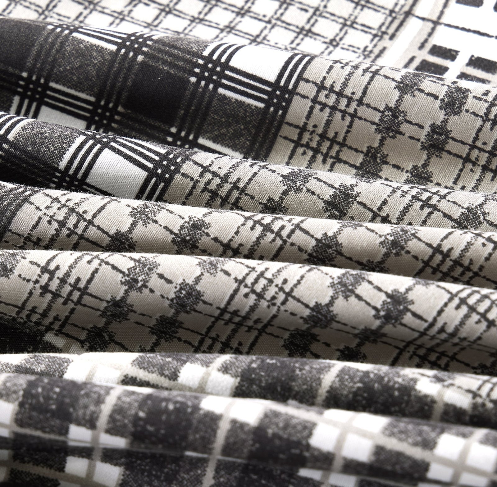 Breathable Microfibre Quilt Duvet Cover Set With Fitted Sheet - Image 22