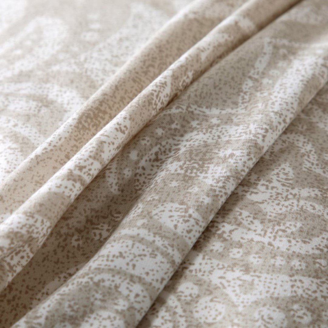 Breathable Microfibre Quilt Duvet Cover Set With Fitted Sheet - Image 33