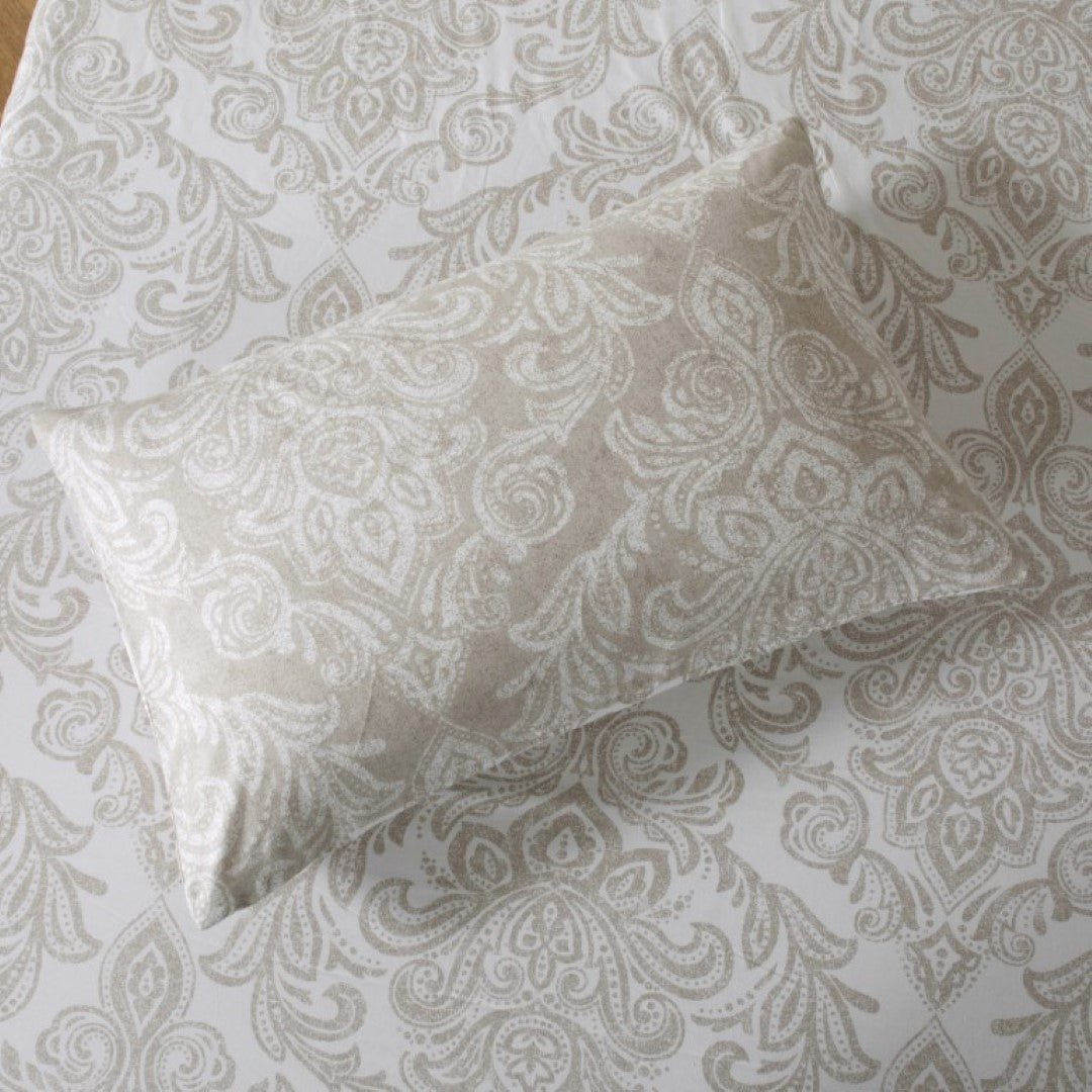 Breathable Microfibre Quilt Duvet Cover Set With Fitted Sheet - Image 35