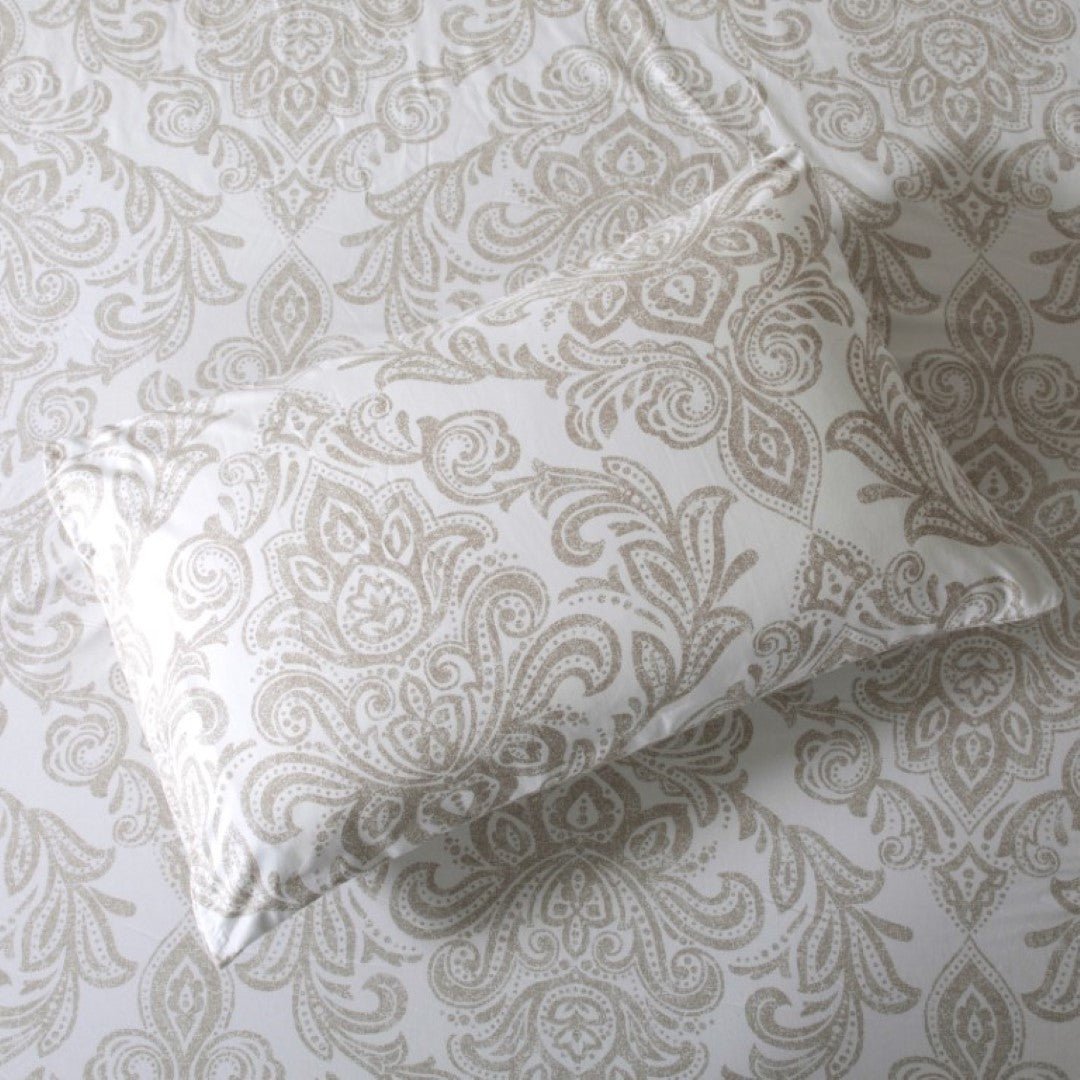 Breathable Microfibre Quilt Duvet Cover Set With Fitted Sheet - Image 31