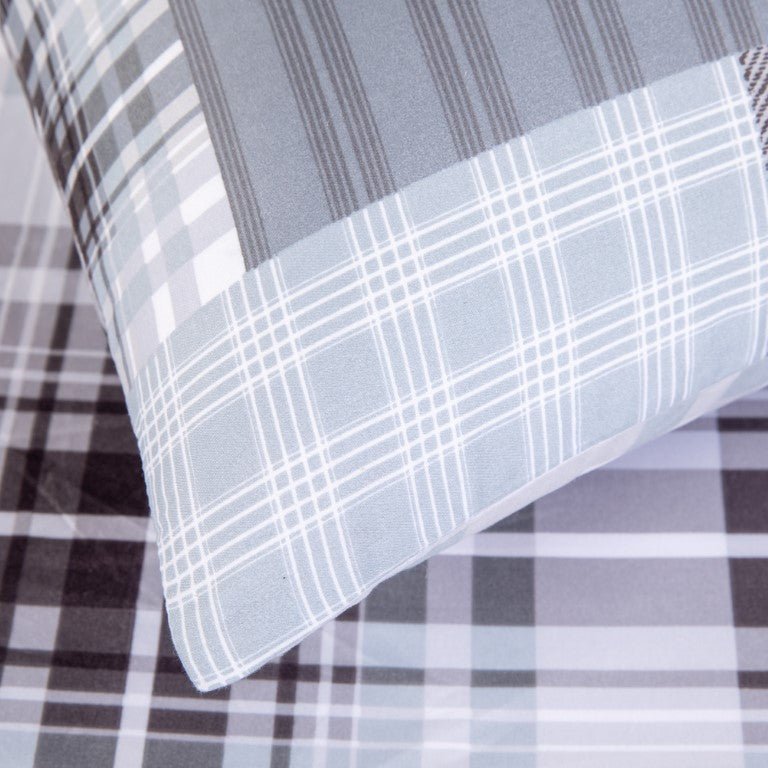 Breathable Microfibre Quilt Duvet Cover Set With Fitted Sheet - Image 69