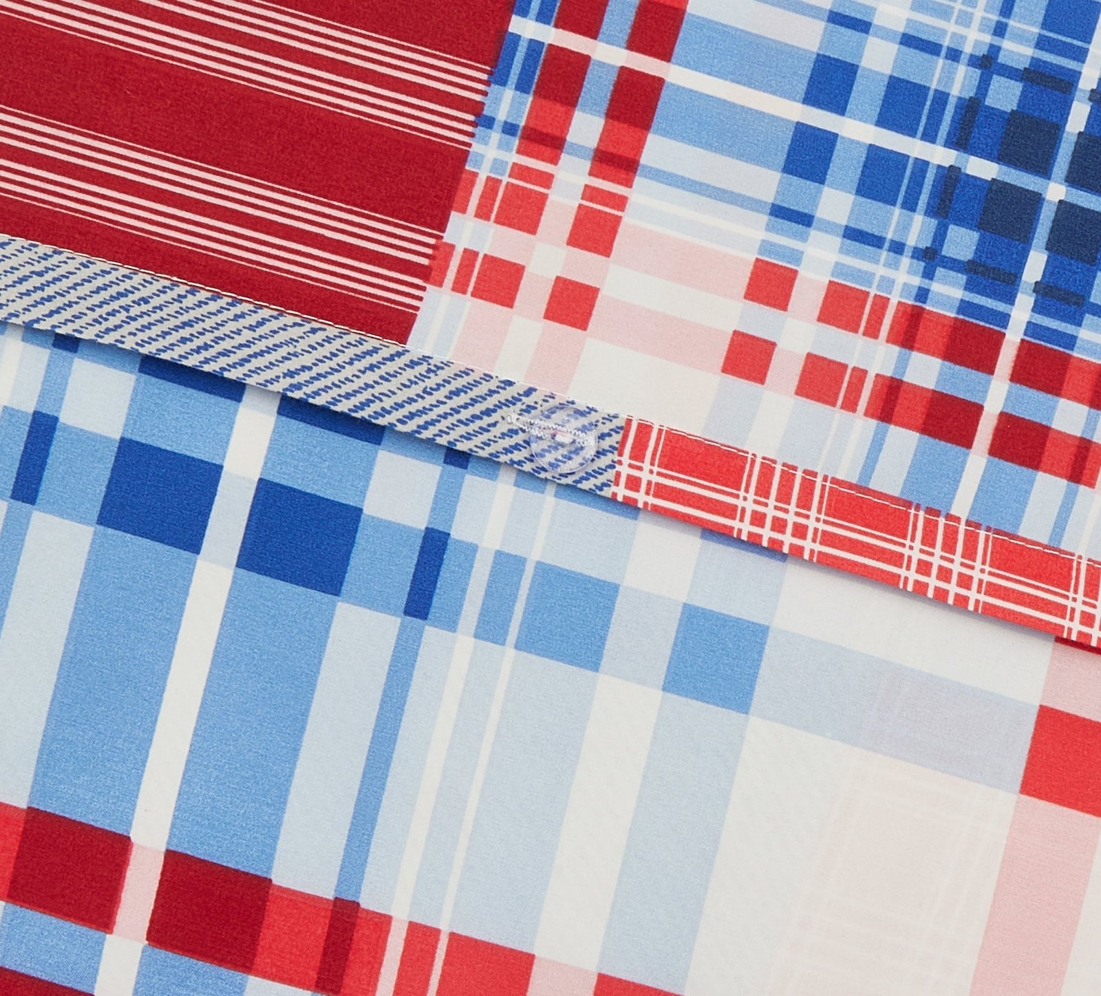 Breathable Microfibre Quilt Duvet Cover Set With Fitted Sheet - Image 73