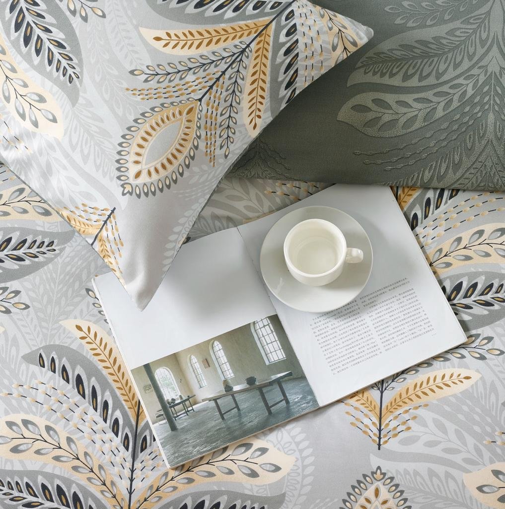 Breathable Microfibre Quilt Duvet Cover Set With Fitted Sheet - Image 125