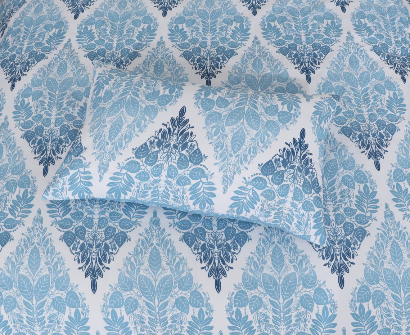 Breathable Microfibre Quilt Duvet Cover Set With Fitted Sheet - Image 140