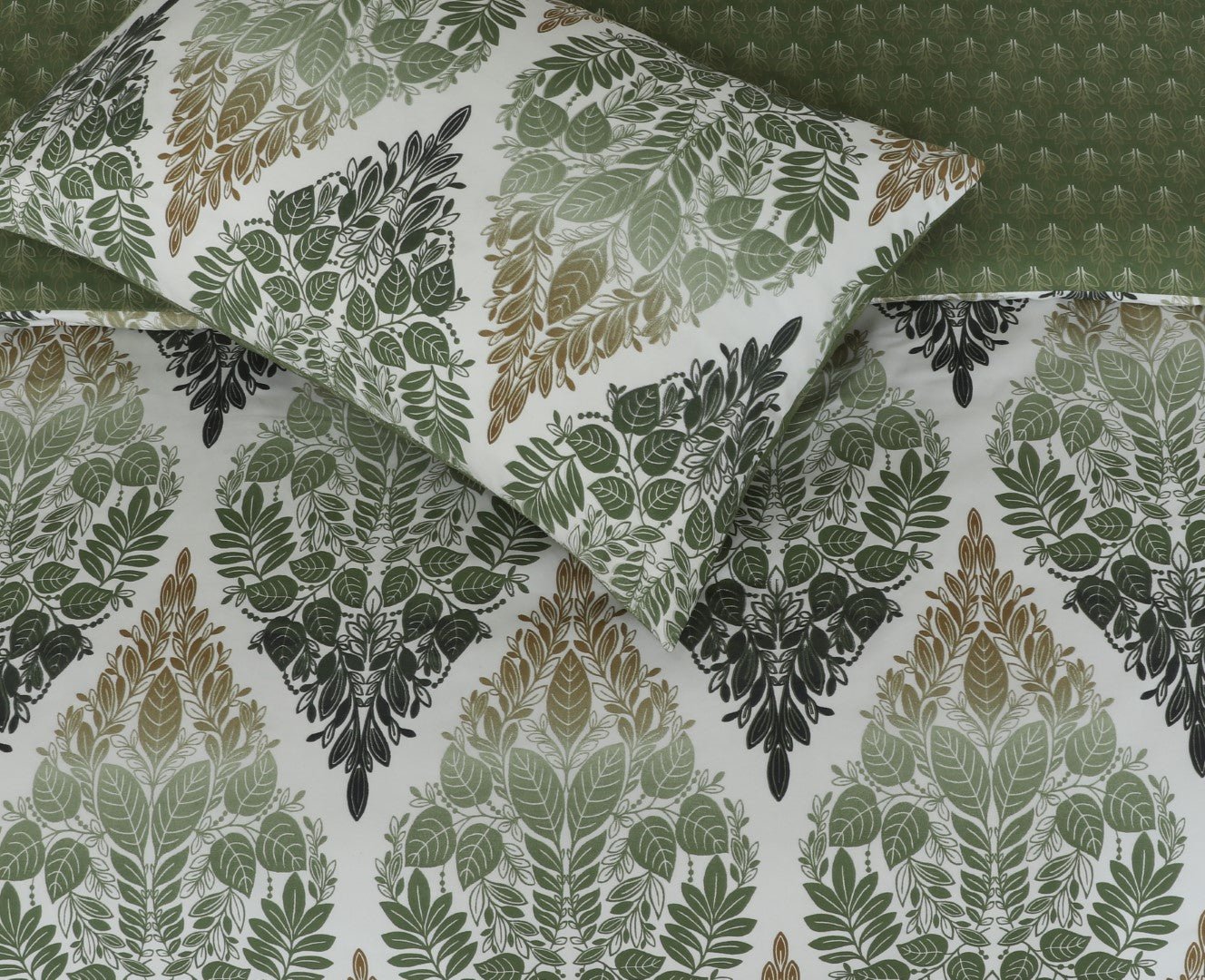 Breathable Microfibre Quilt Duvet Cover Set With Fitted Sheet - Image 148