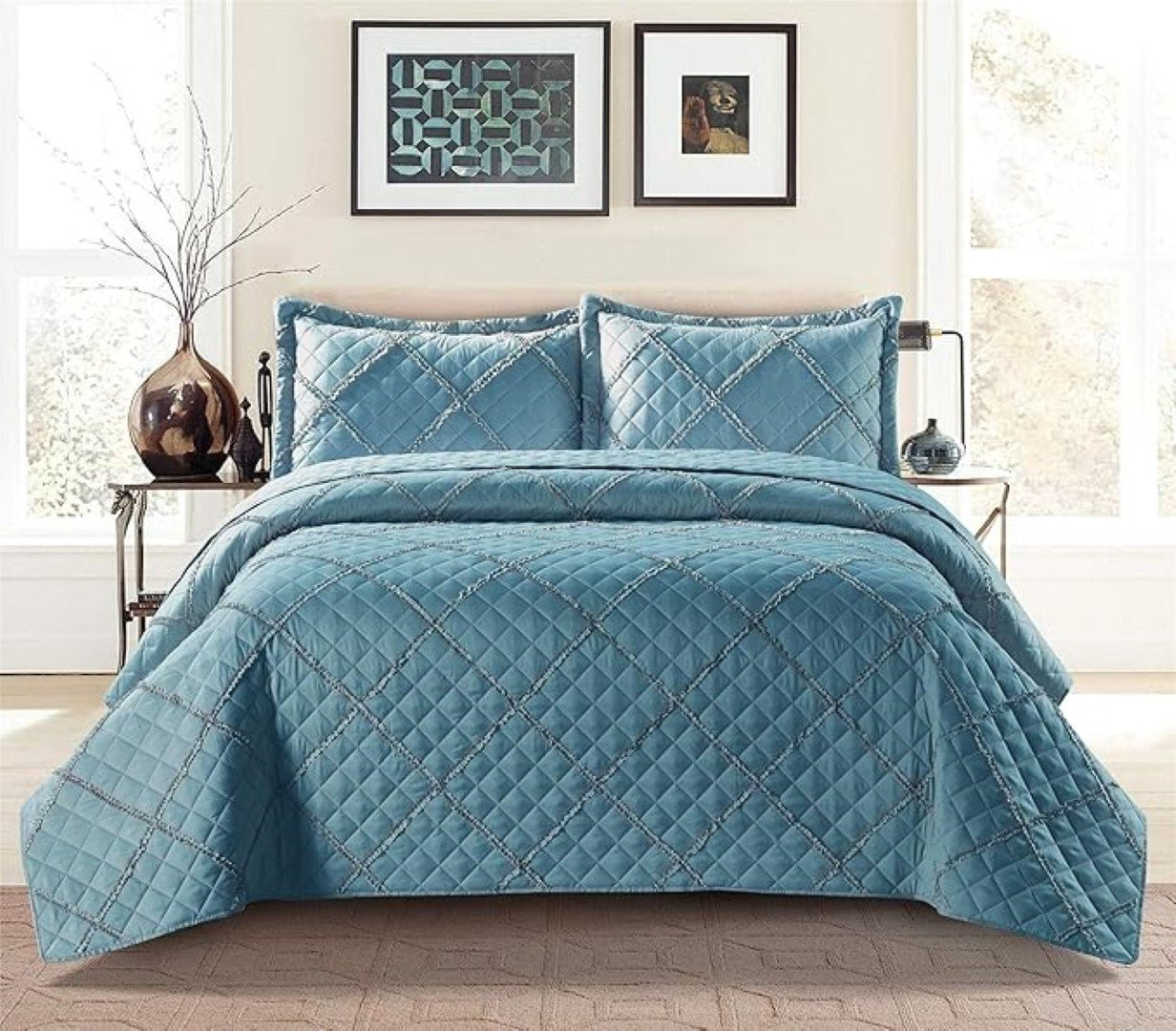Lightweight Embossed Quilted Ruffle Bedspread Comforter with Pillow Case - Image 5