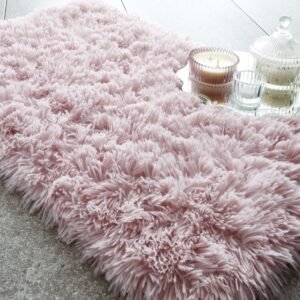 Catherine Lansfield Cuddly Bath Mat Blush