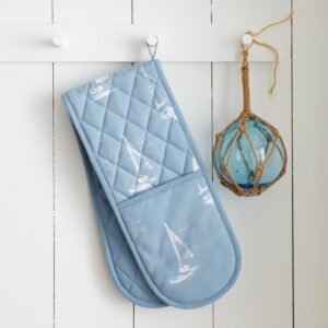 Catherine Lansfield Salcombe Boats Oven Glove Blue