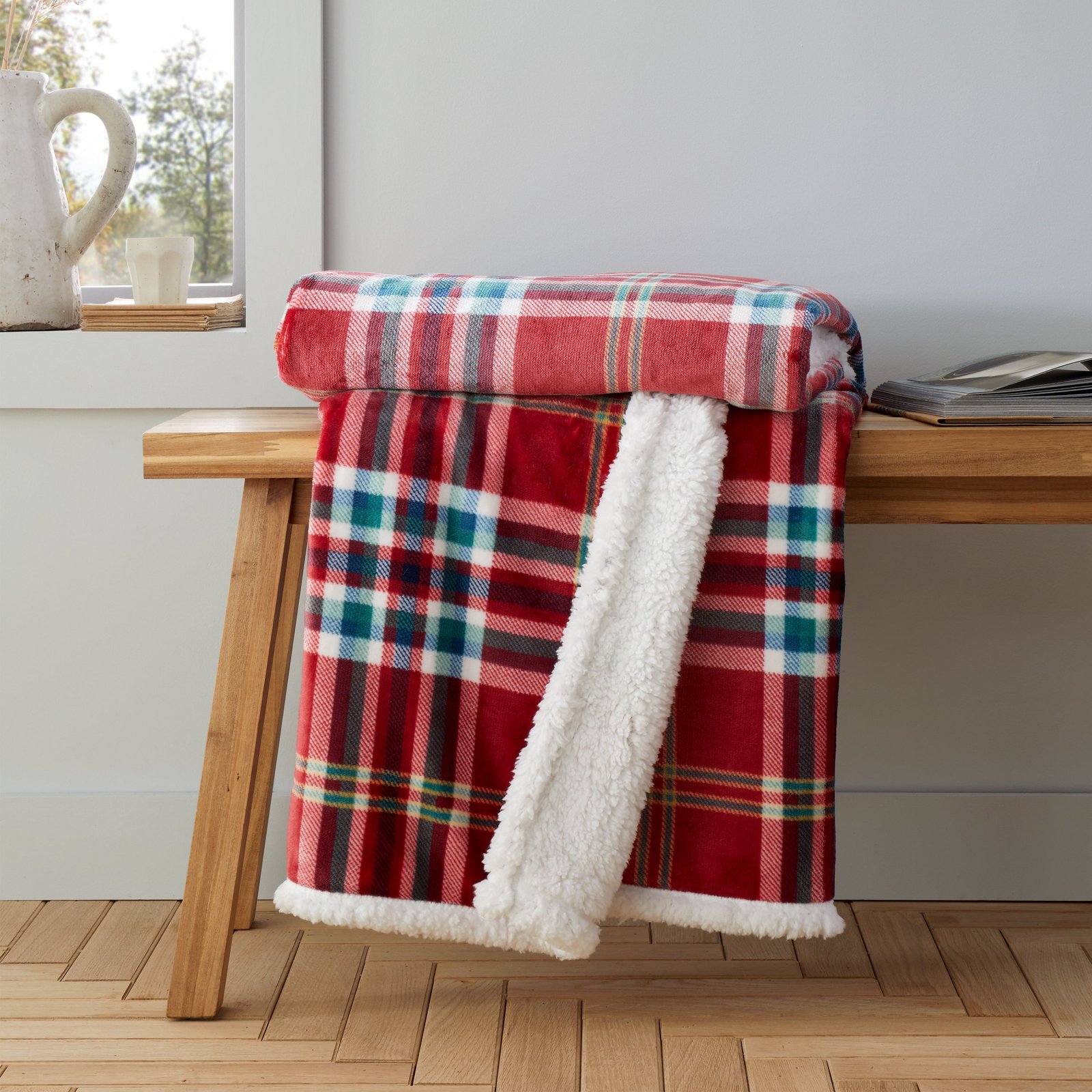 Catherine Lansfield Kelso Check Sherpa Lined 130cm x 170cm Throw Red