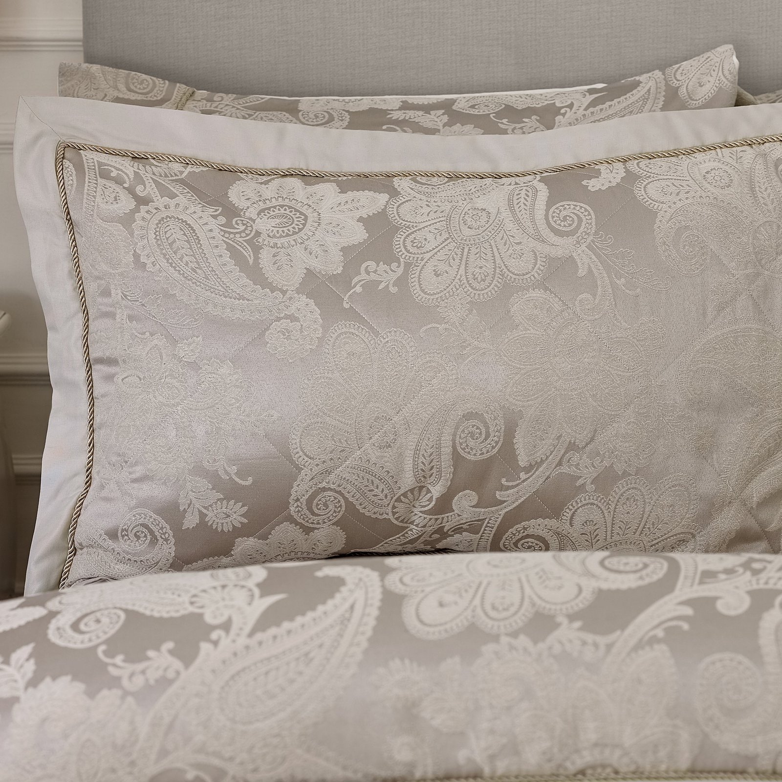 Catherine Lansfield Opulent Jacquard Pillow Protector Champagne