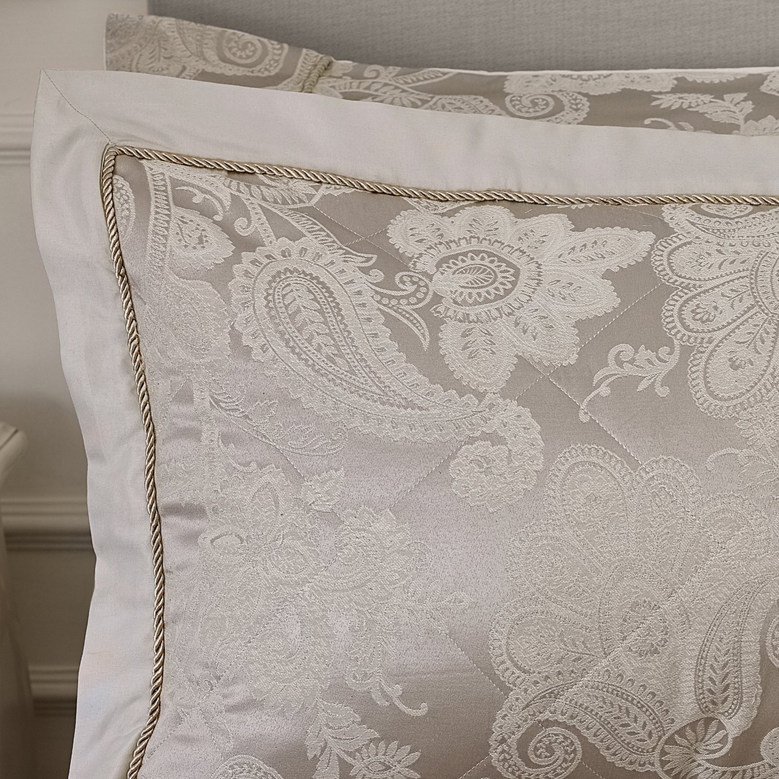 Catherine Lansfield Opulent Jacquard Pillow Protector Champagne - Image 2