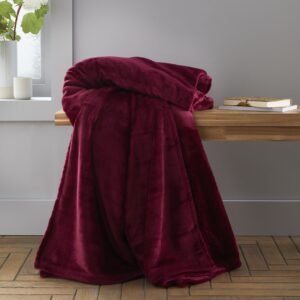 Catherine Lansfield Raschel Velvet Touch 130cm x 170cm Throw Red