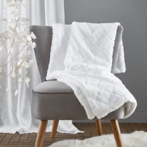 Catherine Lansfield Cosy Diamond Faux Fur 130cmx170cm Throw White