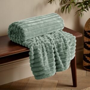 Catherine Lansfield Cosy Ribbed Soft Touch Velvet 130cm x 170cm Throw Green
