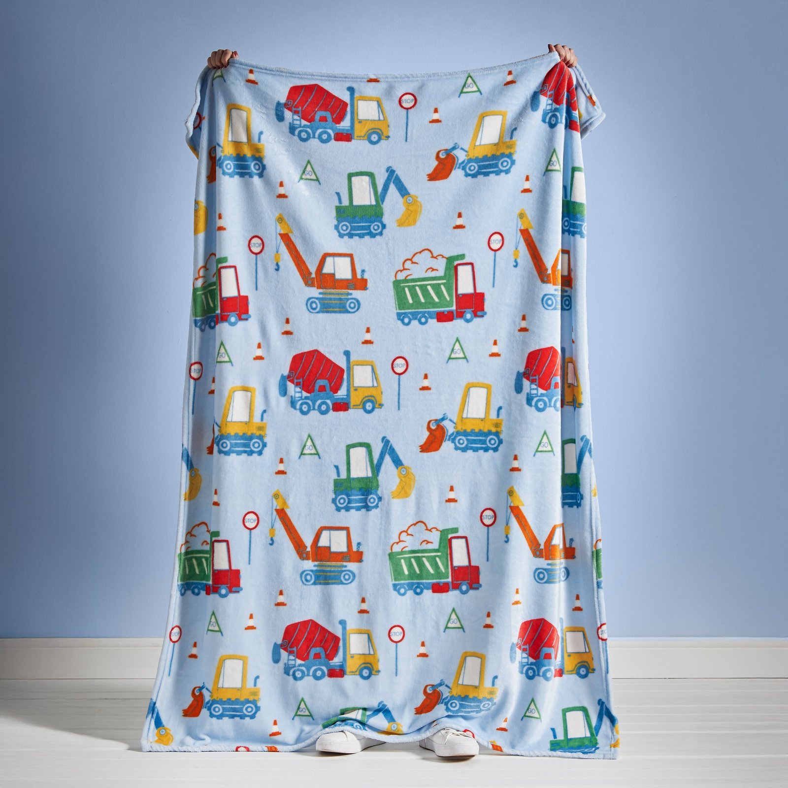 Catherine Lansfield Digger Dreams 130cm x 170cm Fleece Throw Blue - Image 2