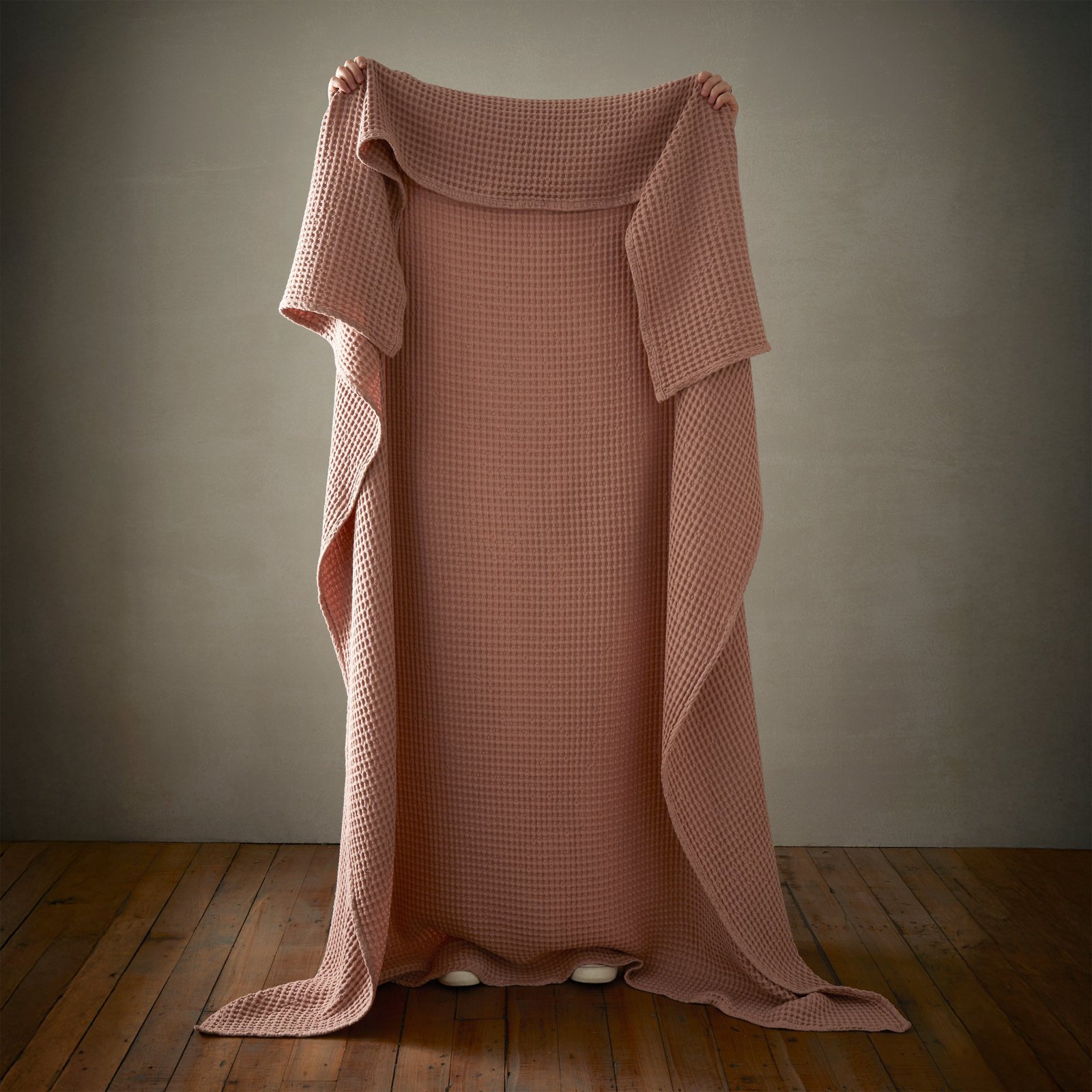 Pineapple Elephant Jaipur 150cm x 200cm Waffle Throw Pink - Image 2