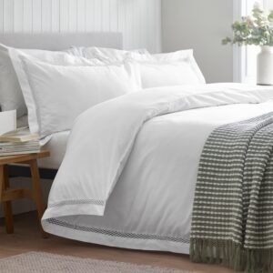 Catherine Lansfield Classic Lattice Lace Duvet Cover Bedding Set White