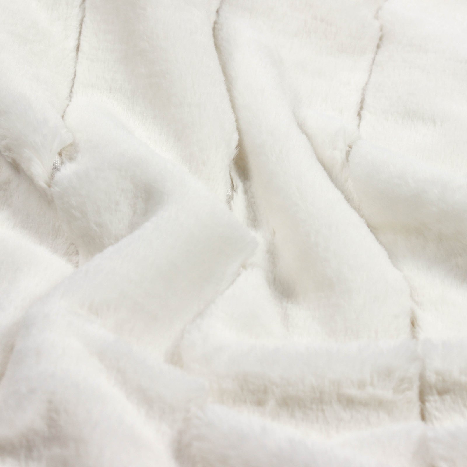 Paoletti Empress Faux Fur 130cm x 180cm Throw Cream - Image 4