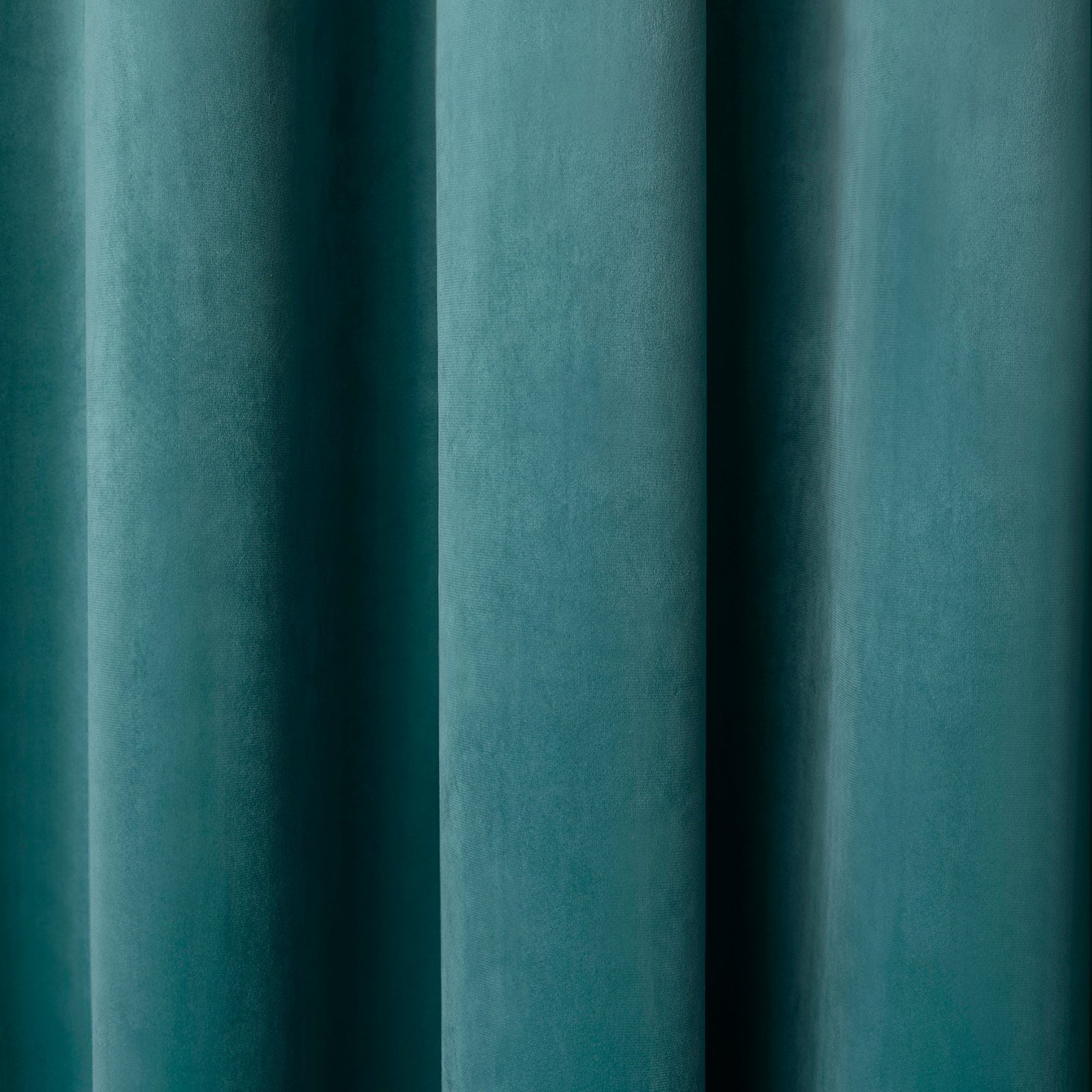 Laurence Llewelyn-Bowen Montrose Velvet Ready Made Eyelet Blackout Curtains Teal - Image 3