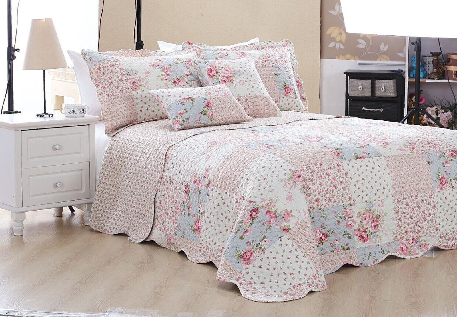 Luxury Quilted Patchwork Embroidered Bedspread Comforter with Pillow Case - Image 42