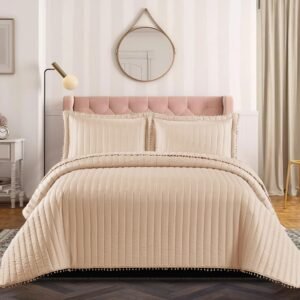 Embossed Quilted Pom Pom Bedspread Comforter with Pillow Case