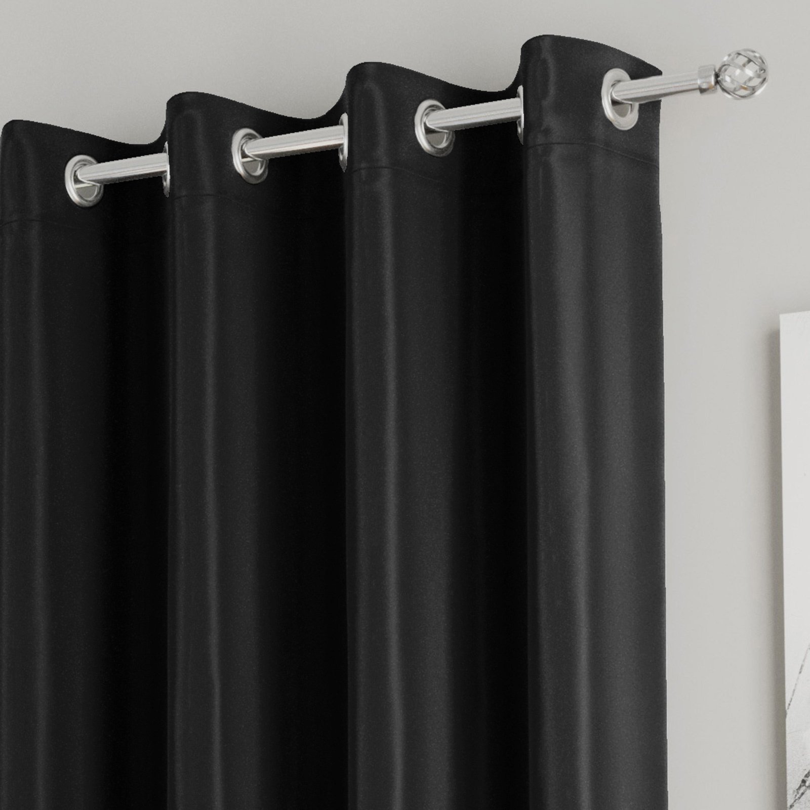 Supersoft Thermal Ready Made Eyelet Blackout Curtains Black - Image 2