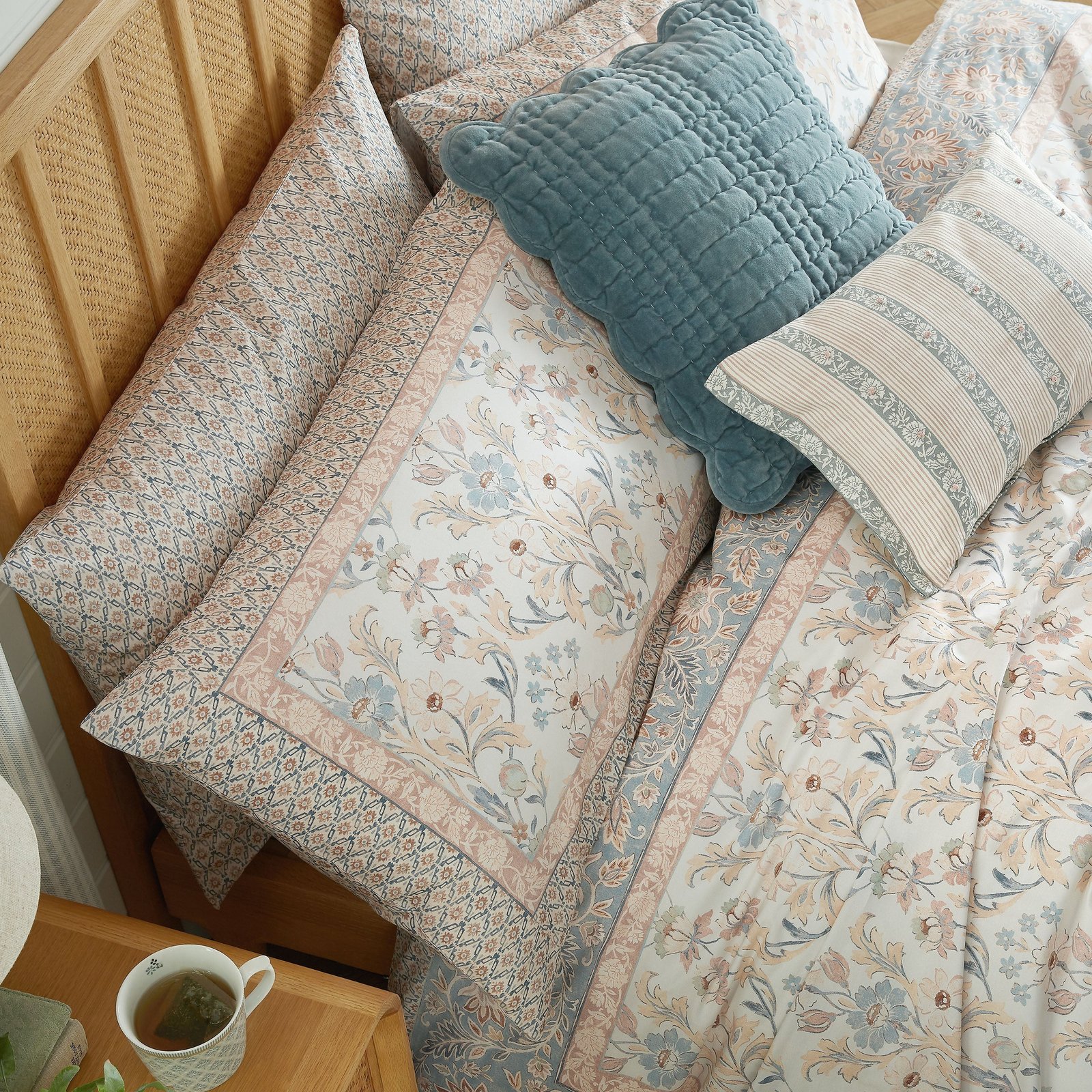 Laura Ashley Semington Pair of Housewife Pillowcases Dusty Pink