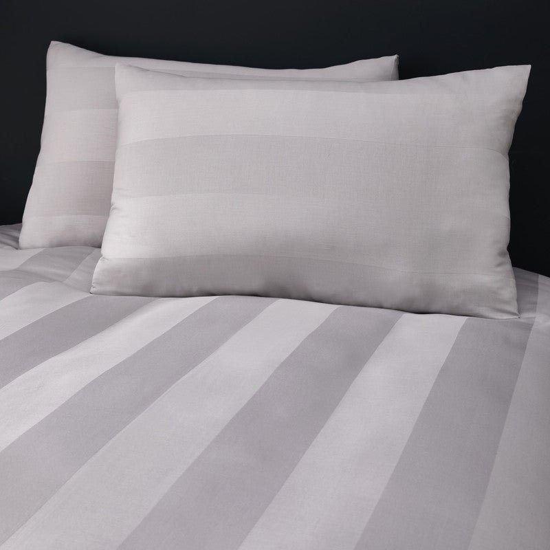 Appletree Boutique Capri Duvet Cover Bedding Set Silver - Image 2