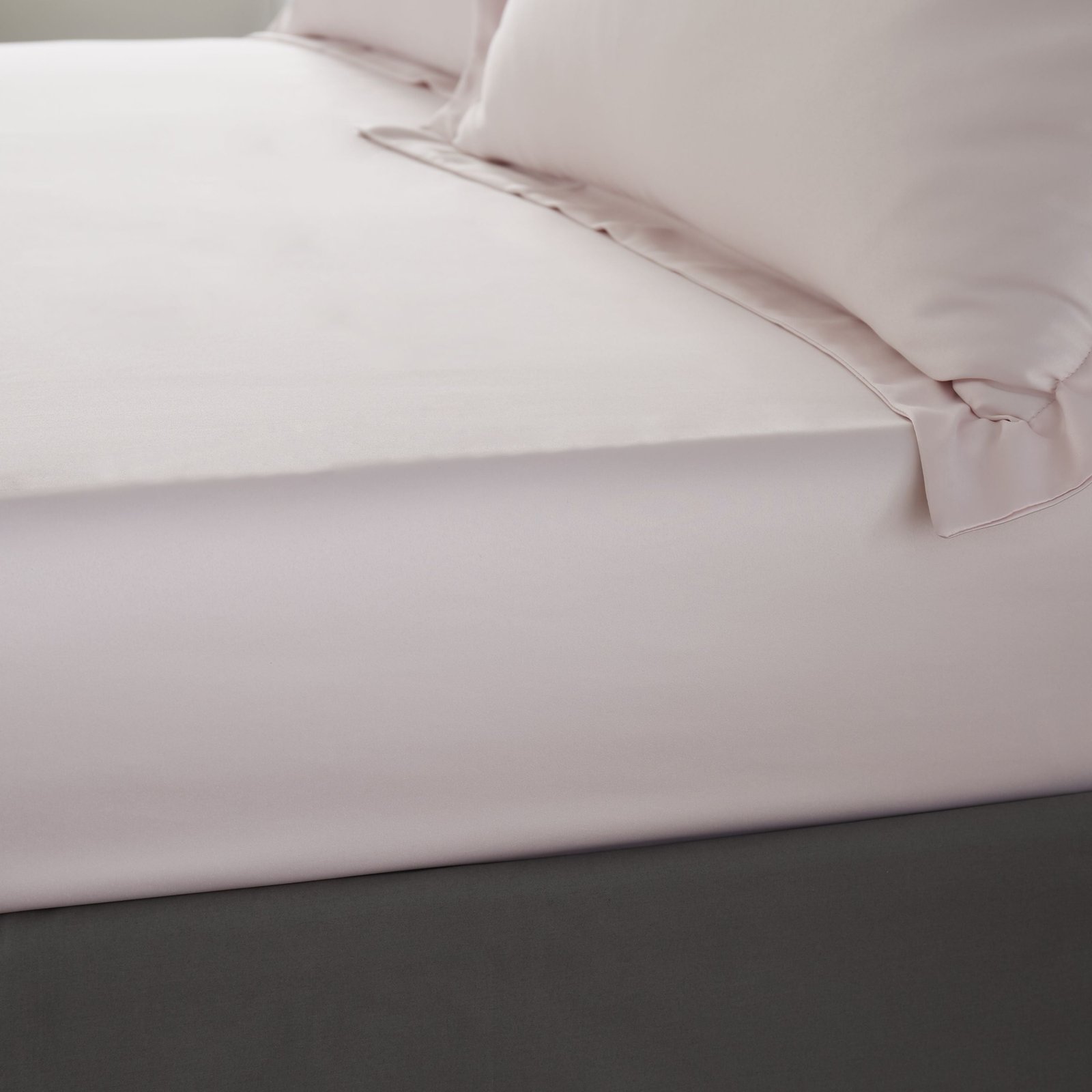 Catherine Lansfield Silky Soft Satin Fitted Sheet Single Blush Pink